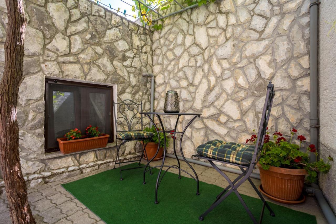 Rustical Nest Krk Old City Крк Экстерьер фото